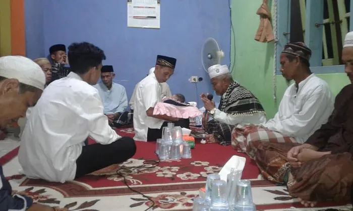 prosesi acara inti tasmiyah adat banjar